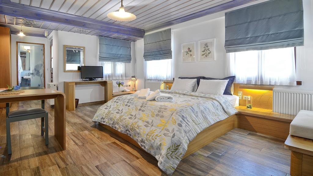 Dilofo Hotel Luxury Suites エクステリア 写真